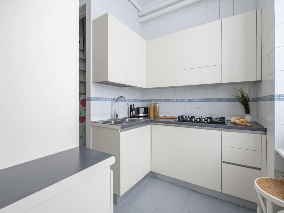 The Best Rent - Gorgeous Two-Bedroom Apartment In Porta Nuova District Milano Exteriör bild