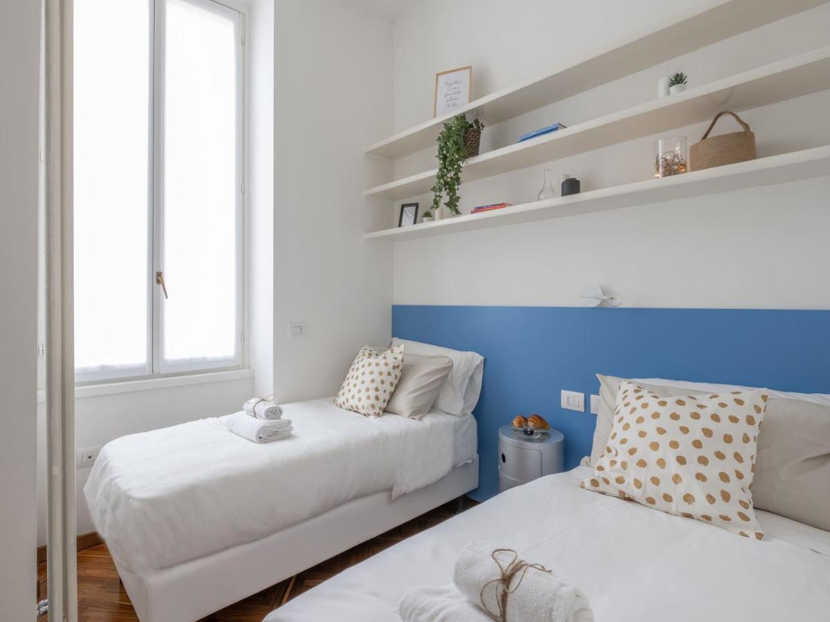 The Best Rent - Gorgeous Two-Bedroom Apartment In Porta Nuova District Milano Exteriör bild